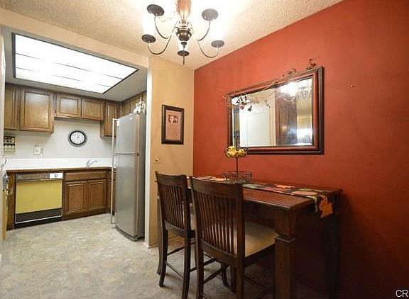 Kitchen Dining_03272015