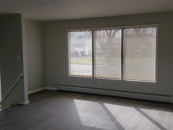 3rd image of 89 Homestead Dr