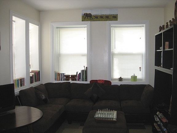 4th image of 4701 N Drake Ave #G
