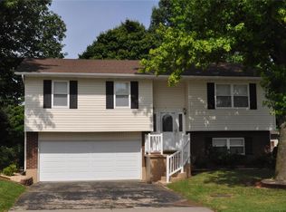 416 Riggin Rd, Troy, IL 62294