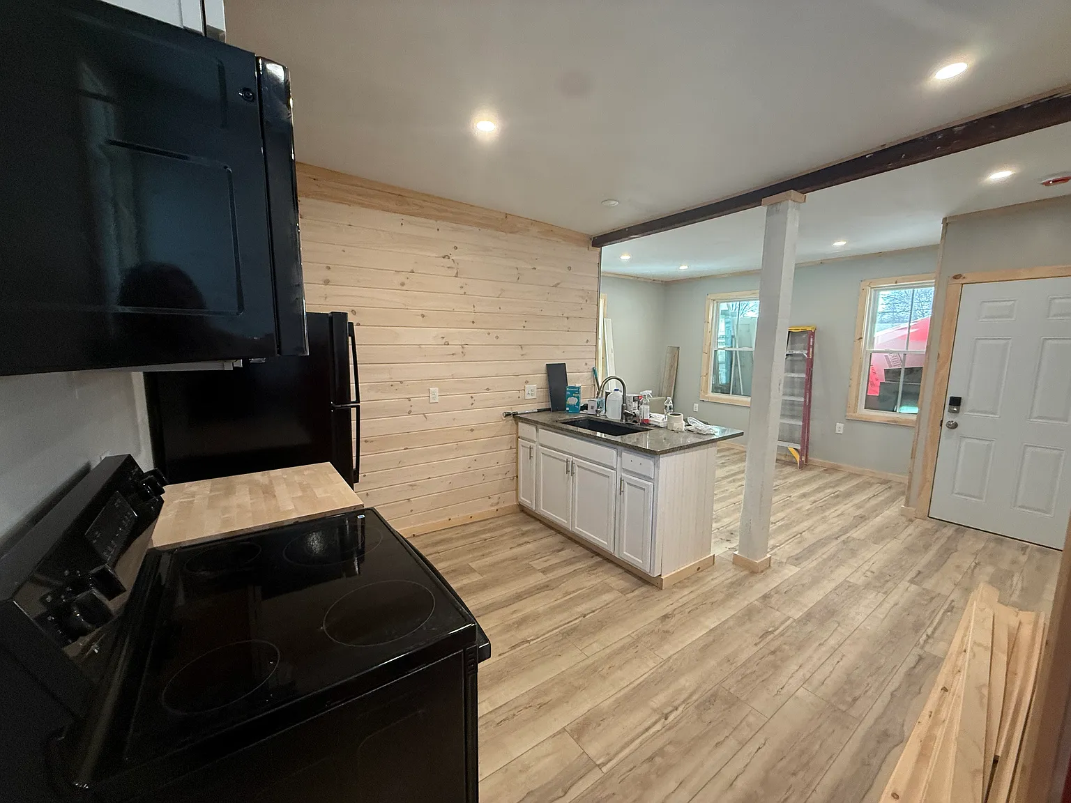 Studio, 465 sqft, $900 — Photo 3