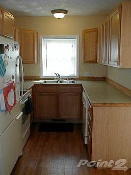 4th image of 206 N Thomas St
