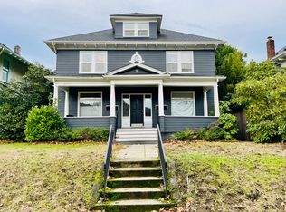 717 16th Ave E APT A, Seattle, WA 98112