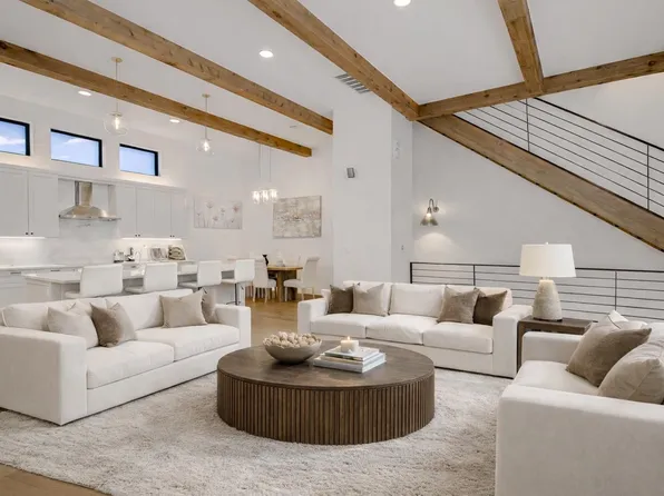 13322 Galleria Cir, Bee Cave, TX 78738