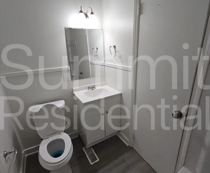 605 Betty St #B — Photo 13