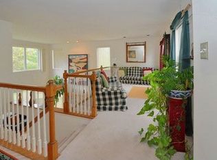 210 Cascade Terrace Dr, Ballwin, MO 63021