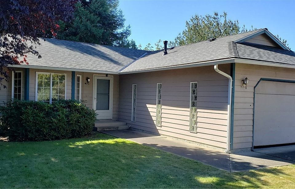 1st image of 3830 50th Ave NE