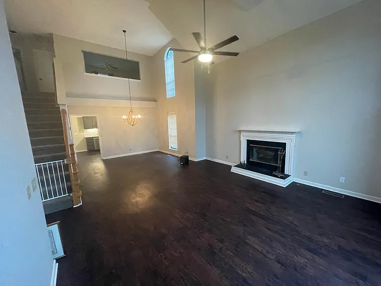 1013 Cobble Pl — Photo 4