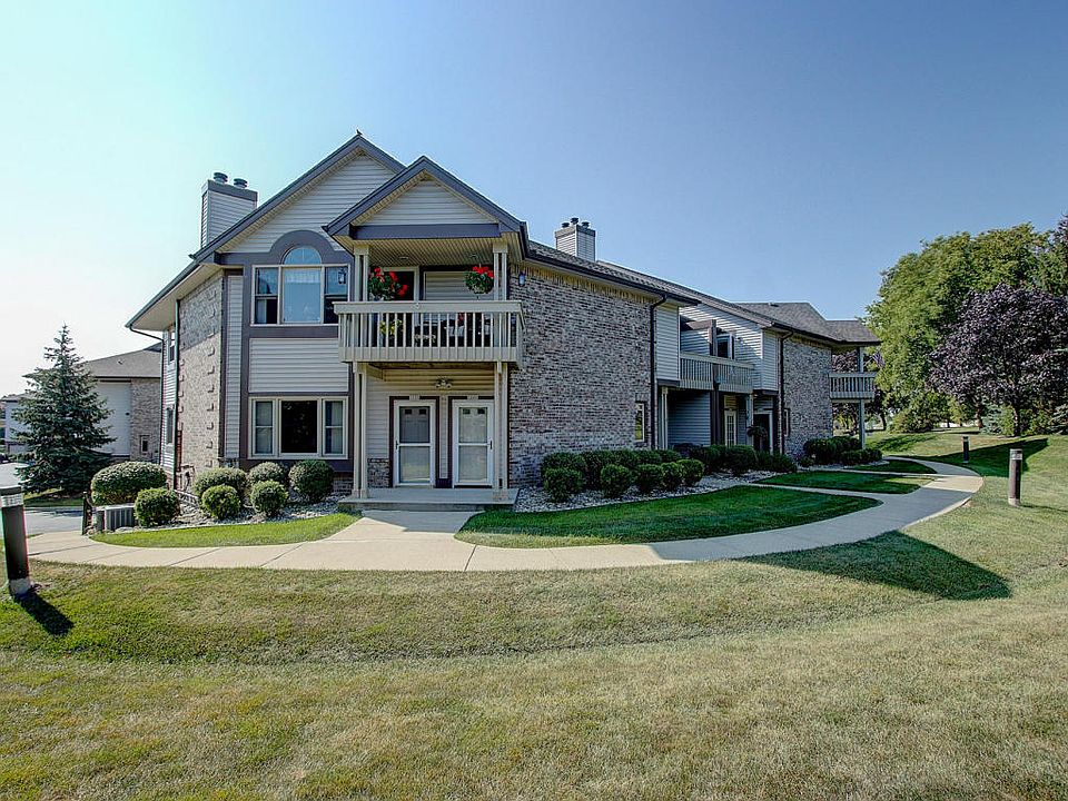 1st image of 3608 W Rawson Ave #3608