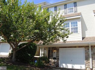 417 Fort Hill Cir, Fort Washington, PA 19034