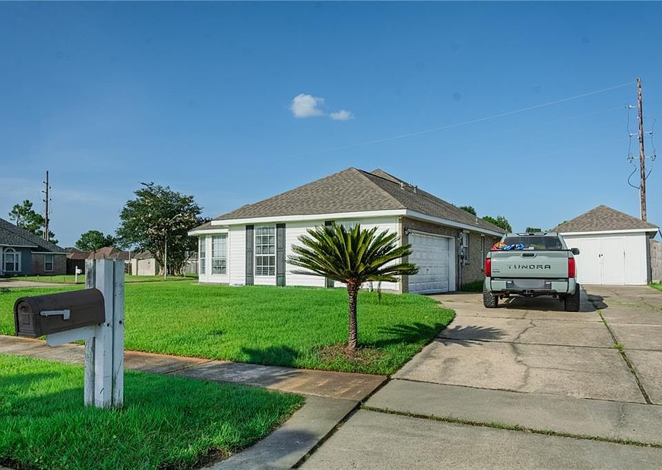 1st image of 101 Tammy Dr