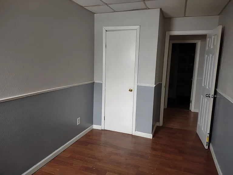 505 Oak St — Photo 25