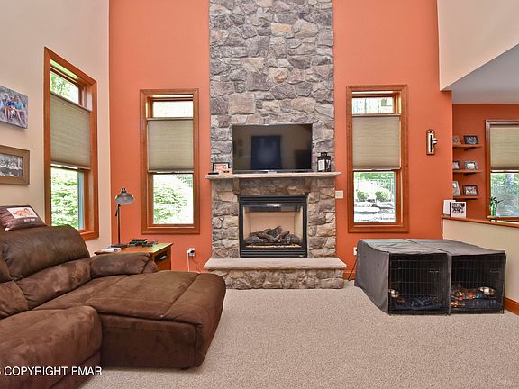5th image of 1007 Jefferson Dr