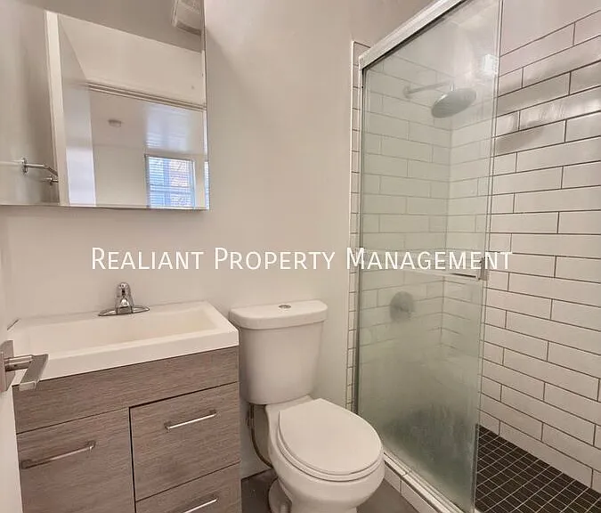 139 E Clifton Ave #139E203 — Photo 7