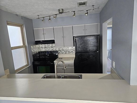 2nd image of 330 Buttles Ave APT A