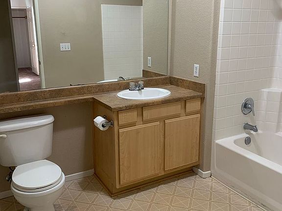 4th image of 24909 Madison Ave Unit 623