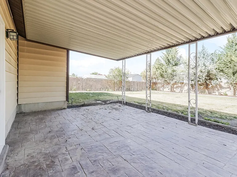 4829 S 3900 W — Photo 22