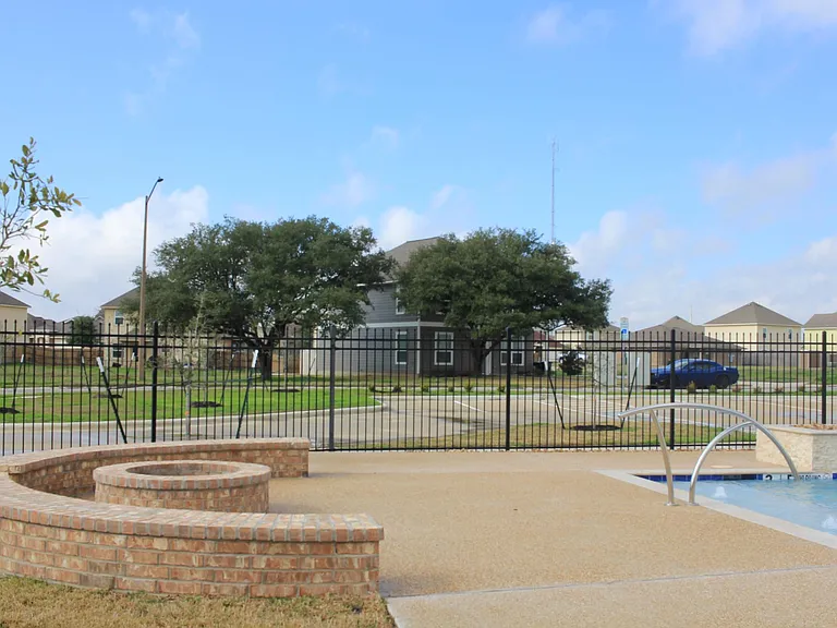 2717 Horse Haven Ln — Photo 24