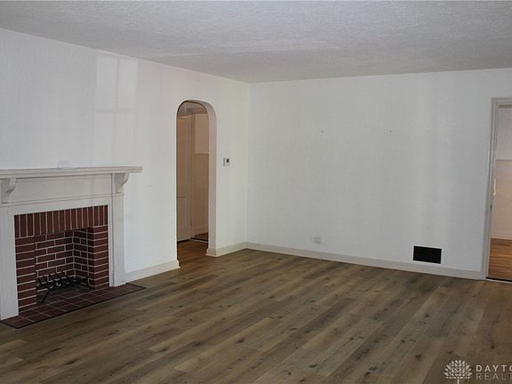 5th image of 47 N Wright Ave