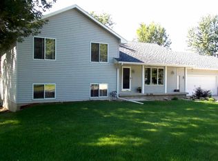 107 Prairie St, Raymond, IA 50667