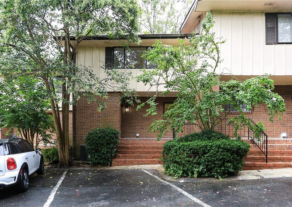 1st image of 2502 Bradford Sq