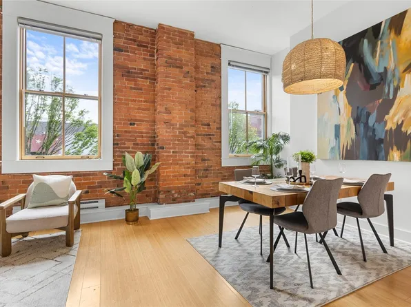 610 Johnson St #203, Victoria, BC V8W 1M4