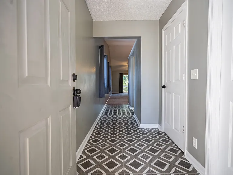 910 Brett Dr #64 — Photo 3