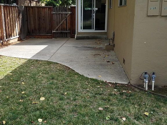 3rd image of 3105 McKinley Dr