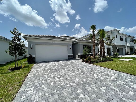 2nd image of 12774 Woodbury Dr
