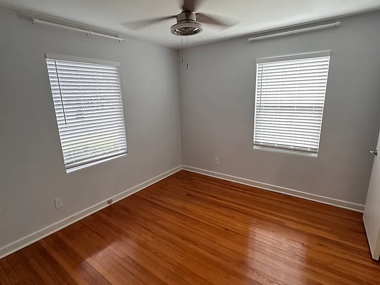 454 Shoreview Ave — Photo 5