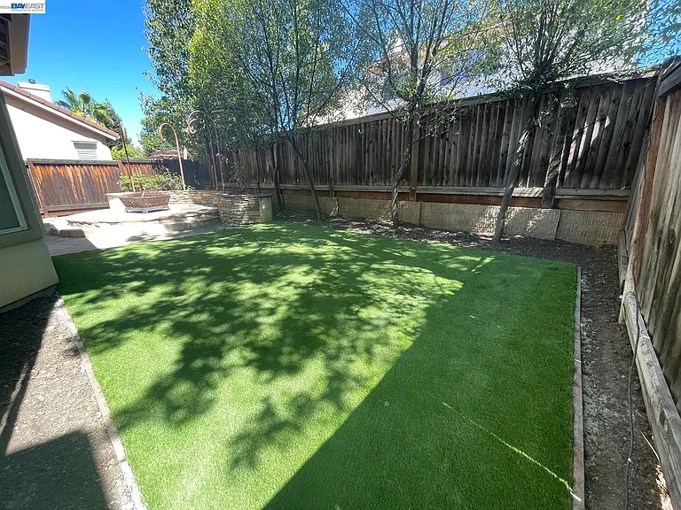 1336 Tiffany Dr — Photo 18