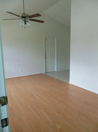 2nd image of 3736 N Honeylocust Dr