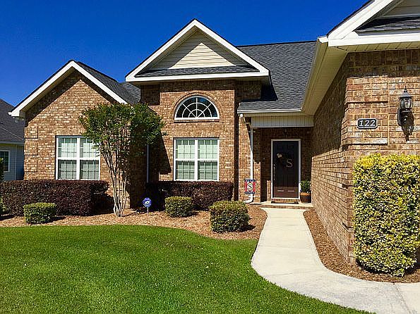 2nd image of 122 Berkley Cir