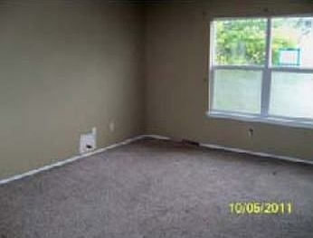 4th image of 19312 105th Avenue Ct E