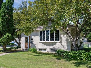 102 11th Ave N, Hopkins, MN 55343
