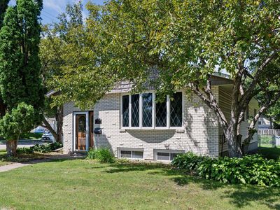 102 11th Ave N, Hopkins, MN, 55343