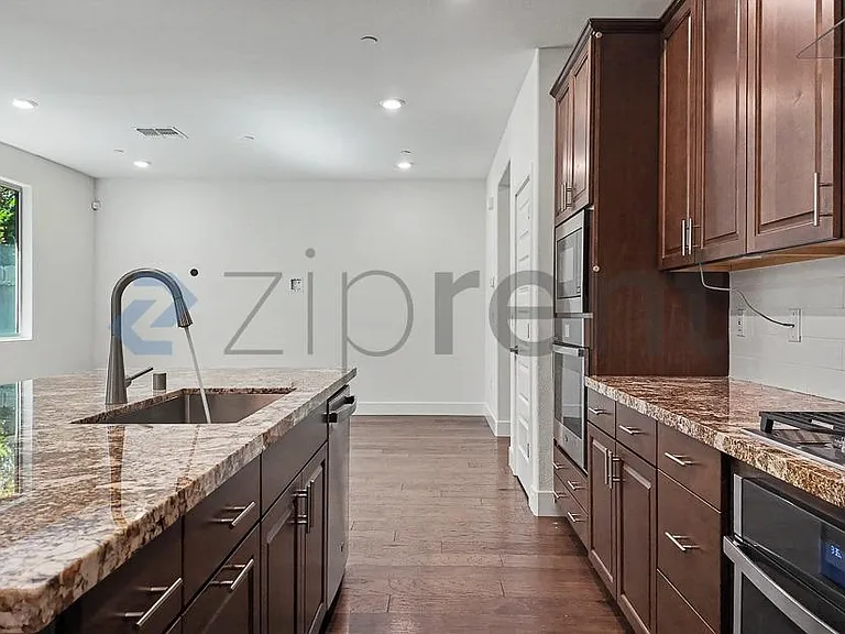 10568 Trill Way — Photo 11