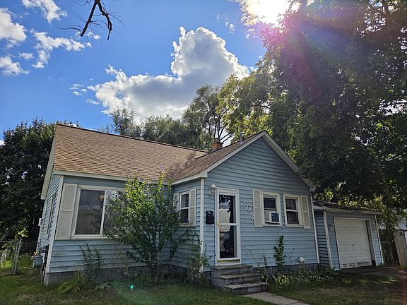2nd image of 203 E Van Deinse St
