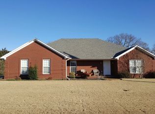 221 Mary Kay Dr, Medina, TN 38355