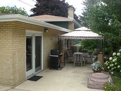 2nd image of 632 N Princeton Ave