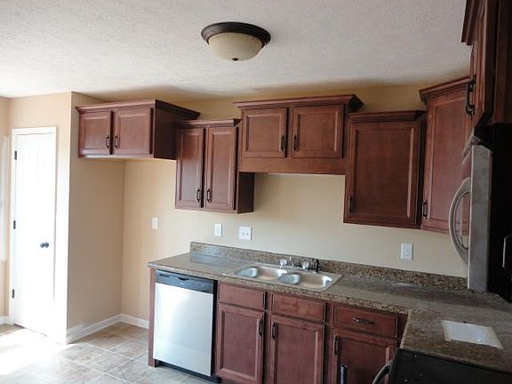 3rd image of 379 Fox Xing Lot 379