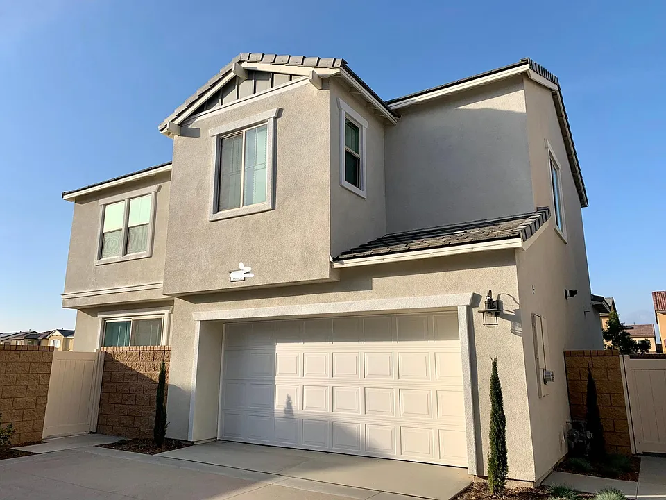 4808 S Swallowtail Ln