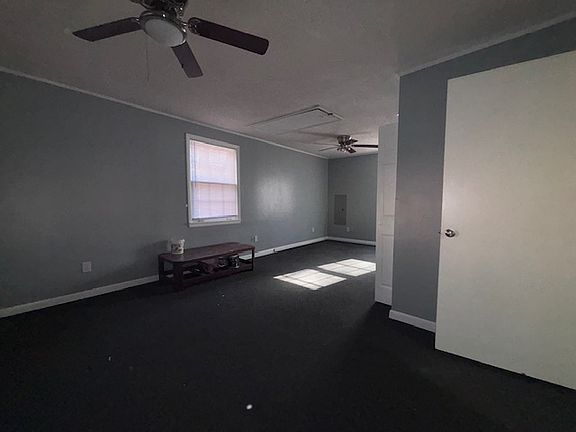 2nd image of 1134 Chapel Hill Cir