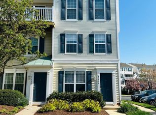 45464 Conductor Ter, Sterling, VA 20166