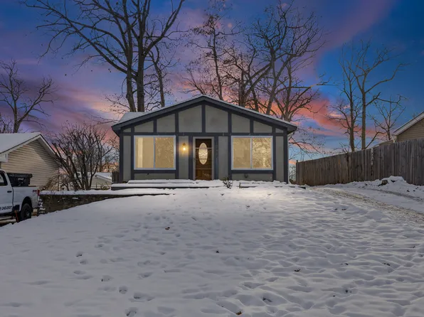 3867 Faber Ter, Waterford, MI 48328