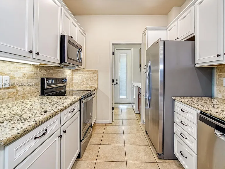 5060 Eucalyptus Dr #2 — Photo 23