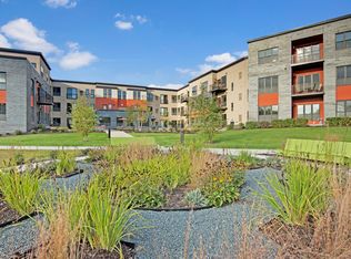 6800 Cedar Lake Rd #S222, Minneapolis, MN 55426