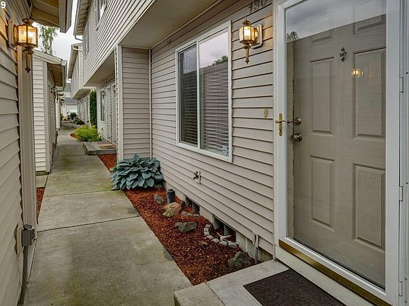 2nd image of 4000 NE 109th Ave Unit 130