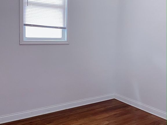 3rd image of 4820 W Superior St #2