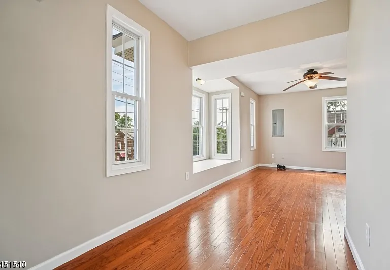 141 Walnut St #2 — Photo 7
